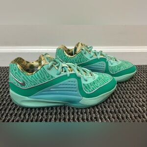 MENS NIKE KD16 "WANDA" - MINT FOAM/METALLIC SILVER-EMERALD RISE